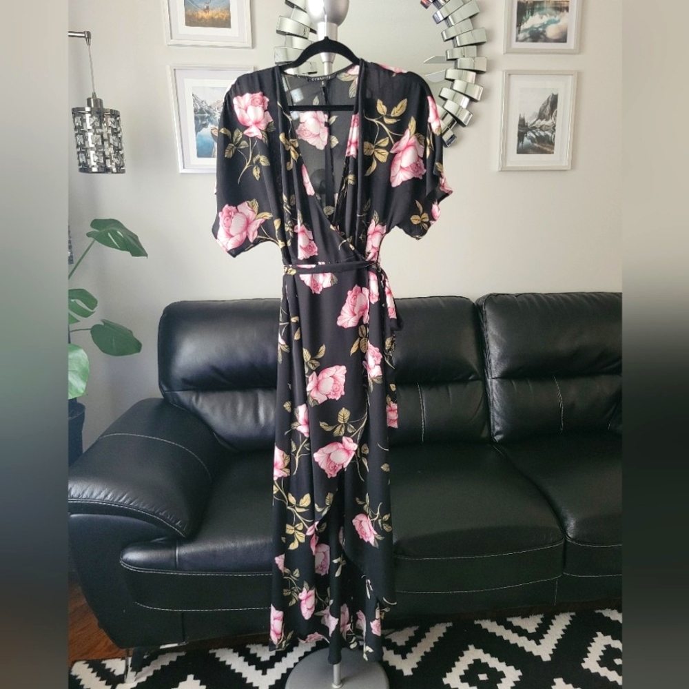 Dynamite Size Small Floral High Low Dress